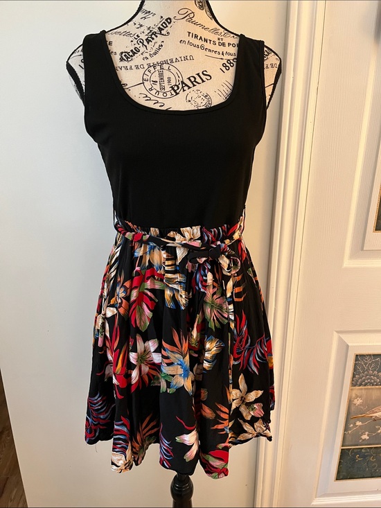 Dresses & Skirts - Black Tank Top with Tropical Floral Skirt Dress
